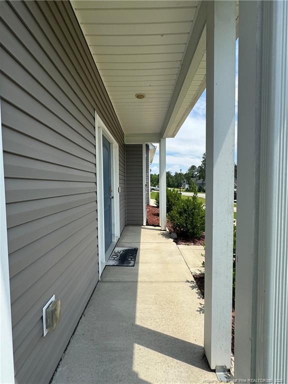 Building Photo - 185 Ledgebrook Ln