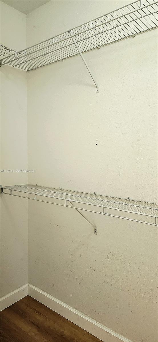 Building Photo - 3350 NE 13th Cir Dr