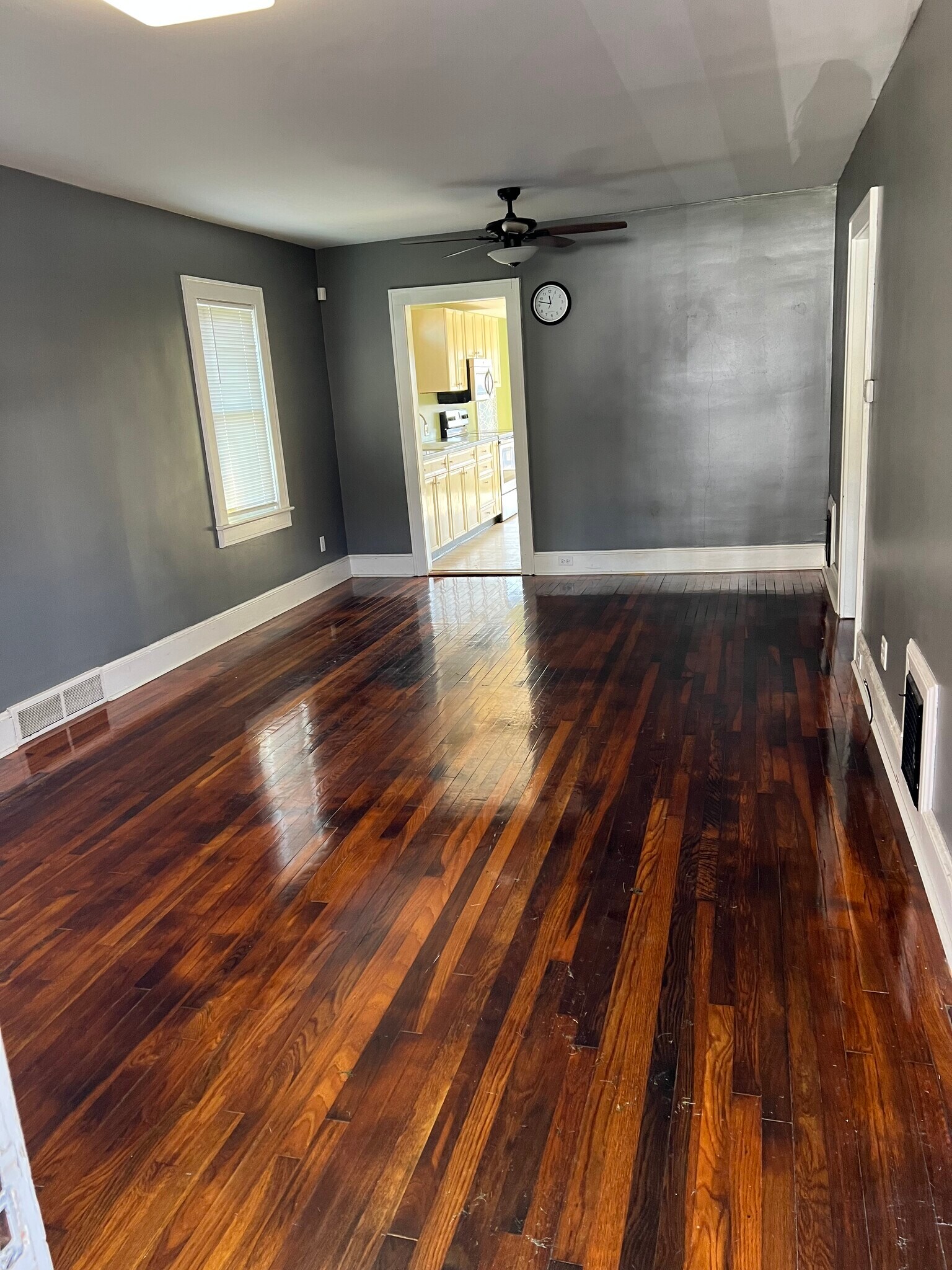 Building Photo - 748 Grant St