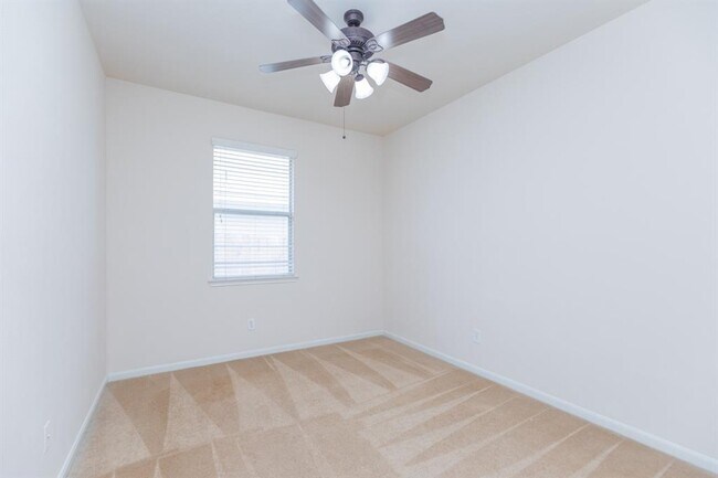 Building Photo - 7435 Boerne Creek Dr
