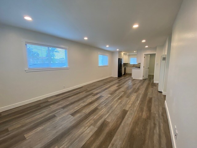 Building Photo - 2602 Apple Ave