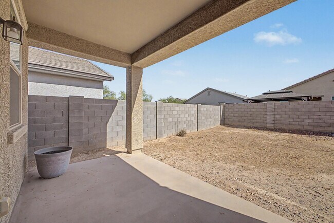 Building Photo - 10519 W Atlantis Wy