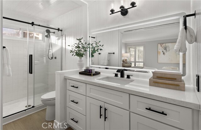 Building Photo - 9882 Kings Canyon Dr