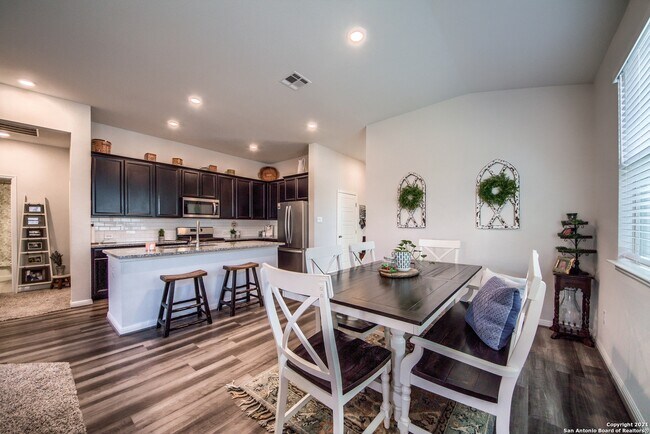 Building Photo - 13211 Antelope Run