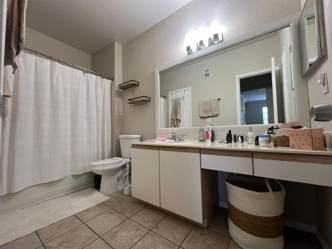 Building Photo - 2632 Robert Trent Jones Dr