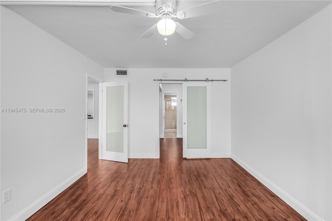 Building Photo - 716 Michigan Ave