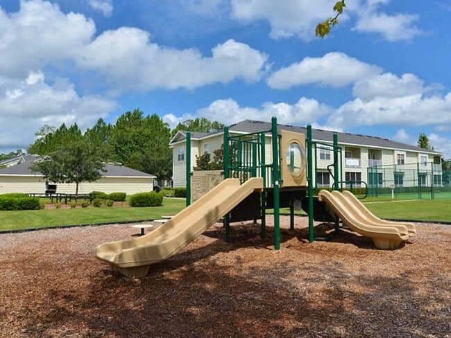 Building Photo - C4934-103 Magnolia Place