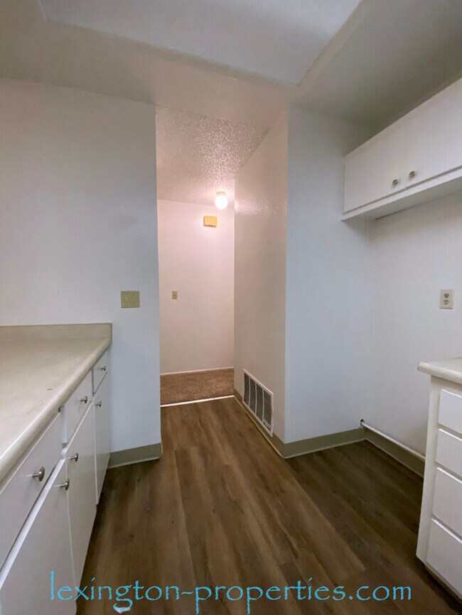 Building Photo - Charming 3BD, 1BA, Home with Modern Upgrades in Antelope, CA