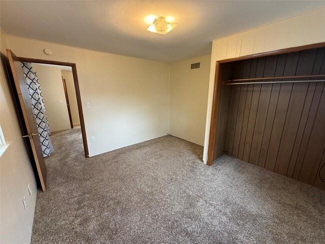 Building Photo - 1139 W 36th St