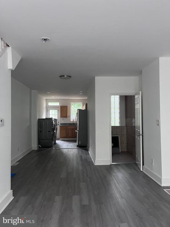Building Photo - 430 Whitridge Ave