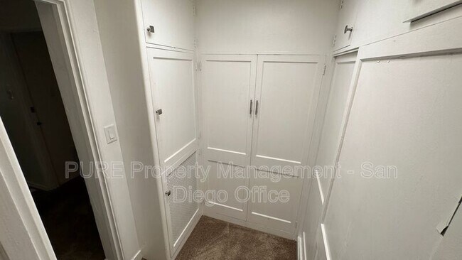 Building Photo - 2108 Alta Vista Dr