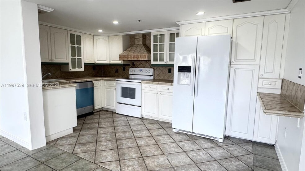 Building Photo - 511 NW 82nd Ave