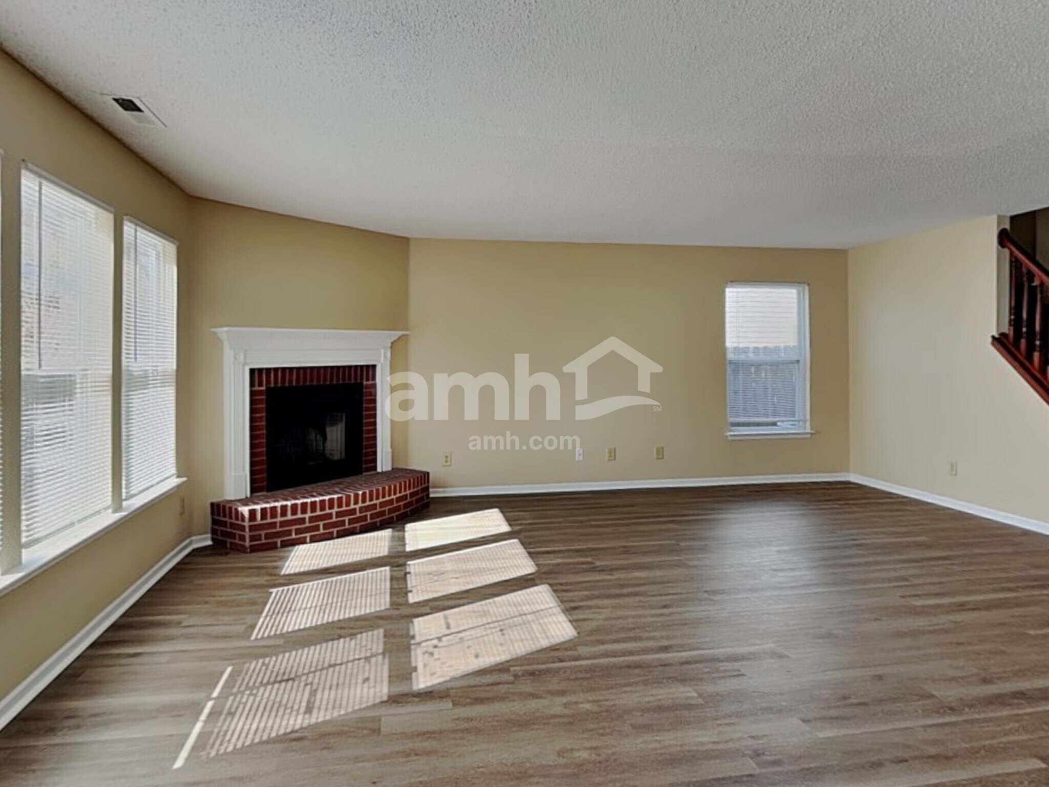 Building Photo - 10421 Parmer Cir