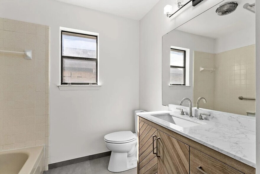 Bathroom 1 - 1907 Moonlight Dr