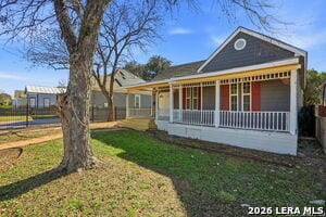 Building Photo - 202 Helena St