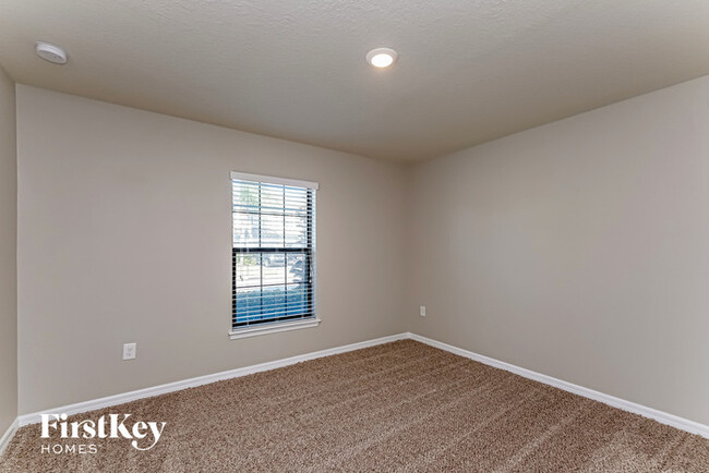 Building Photo - 14323 Haddon Mist Dr