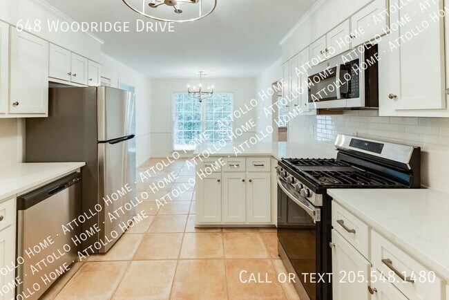 Building Photo - 648 Woodridge Dr