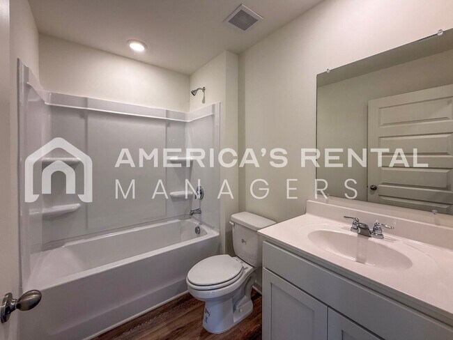 Building Photo - 11562 McCord Ln