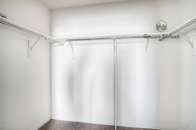 Building Photo - 4057 1st AvenueUnit 109