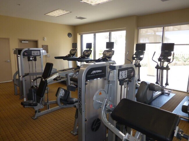Building Photo - Keola Lai Condo - 2 bedrooms, 2 baths, 2 parking - Avail now!