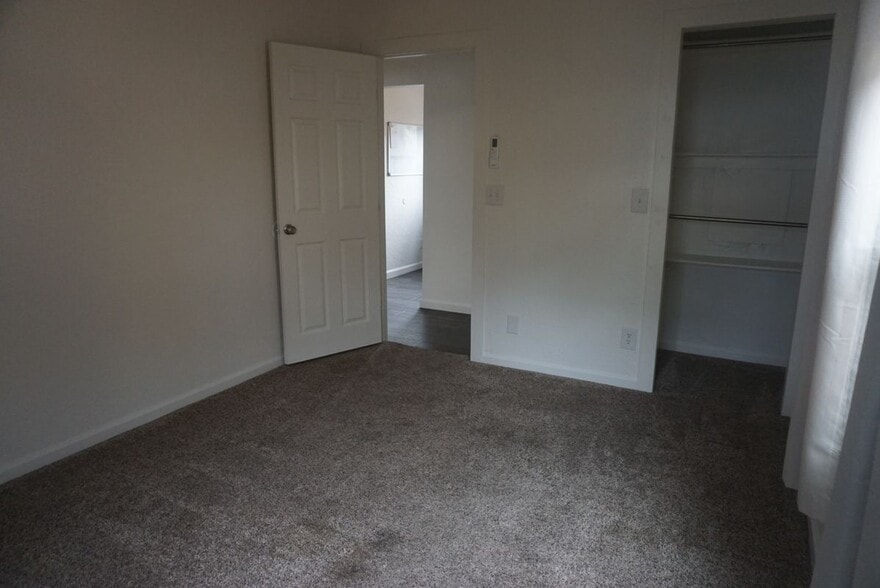 Building Photo - 315 Broadway