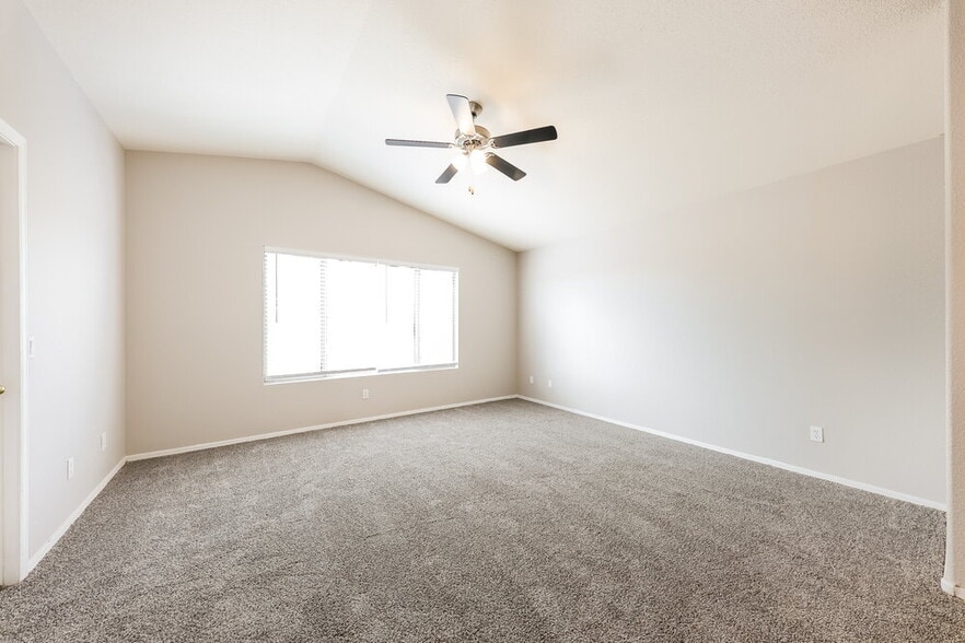 Building Photo - 14711 W Ely Dr