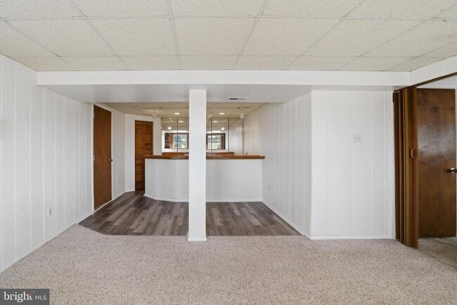 Building Photo - 26 Dover Ln