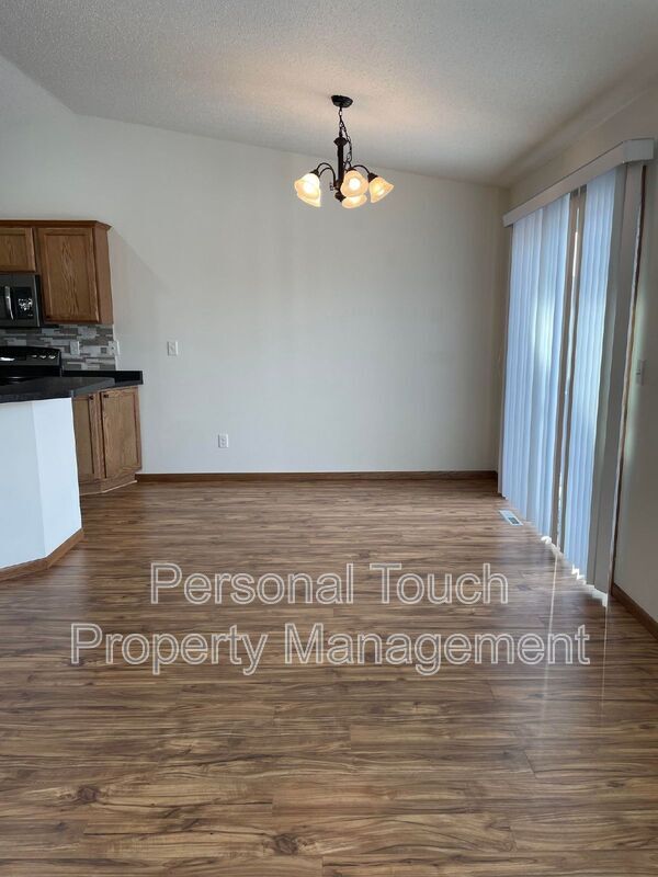 Building Photo - 2580 5th St W