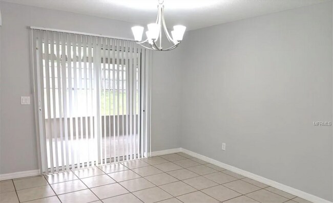 Building Photo - 2749 Sweet Springs St