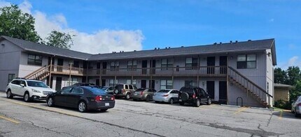 Building Photo - 635 Whitham Ave