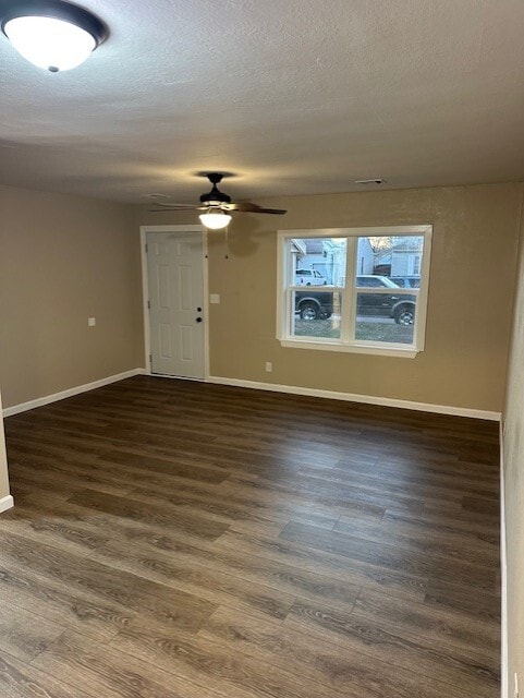 Building Photo - 725 N 14th St