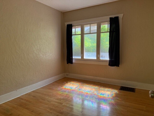 Building Photo - 473 Boulevard