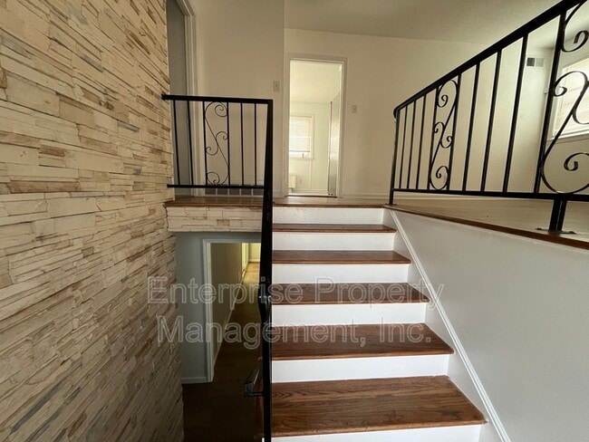 Building Photo - 6243 Brightwood Cove