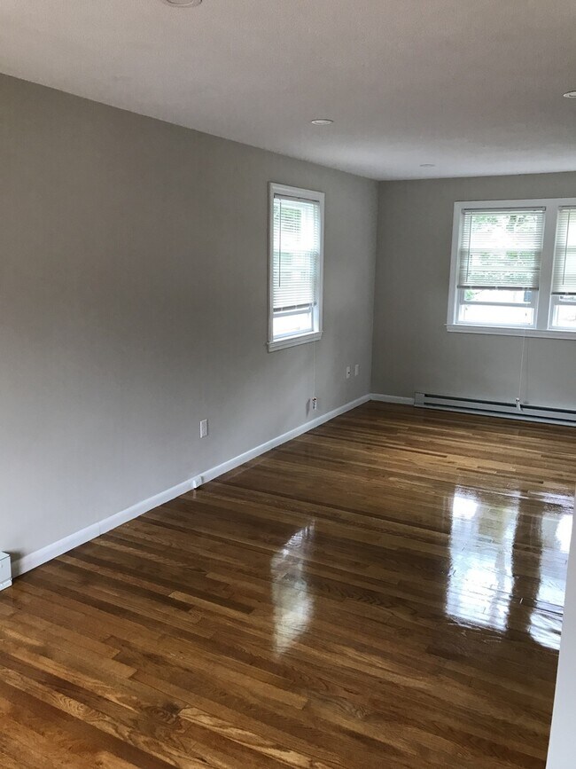 Building Photo - 626-628 Summer St.