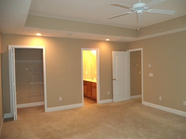 Building Photo - 4635 Aylesbury Dr