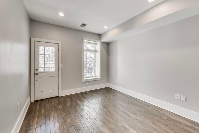 Building Photo - 1220 19th St NE