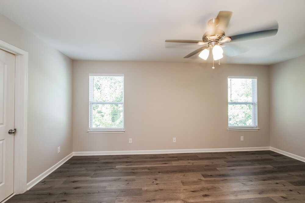 Building Photo - 1020 Sapphire Dr