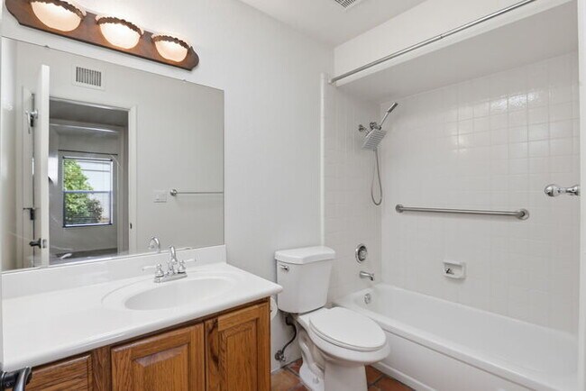 Building Photo - Beautiful Home in McCormick Ranch