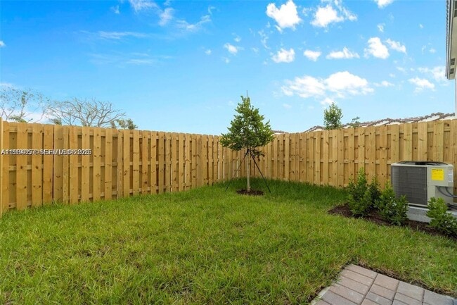 Building Photo - 24643 SW 119th Ct