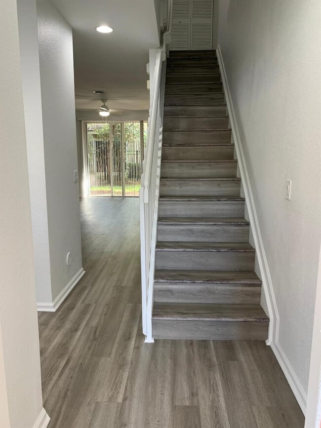 Building Photo - 2663 SW 82nd Ave