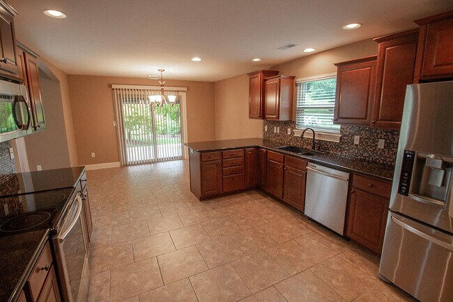Building Photo - 6701 Chelan Dr