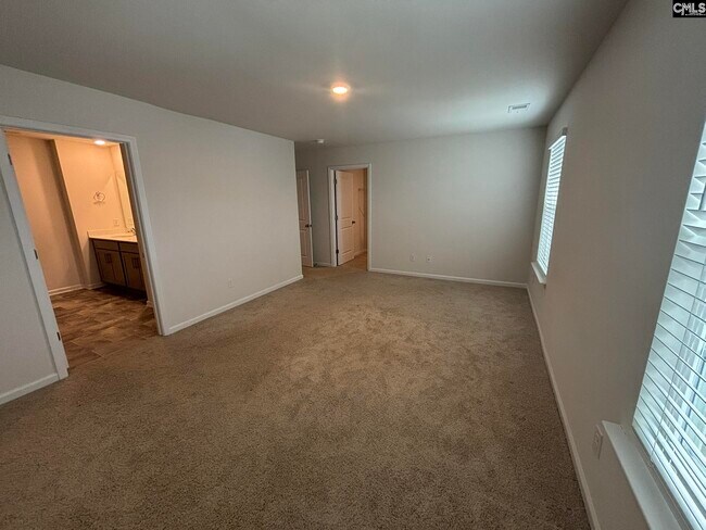 Building Photo - 175 Dunham Rd