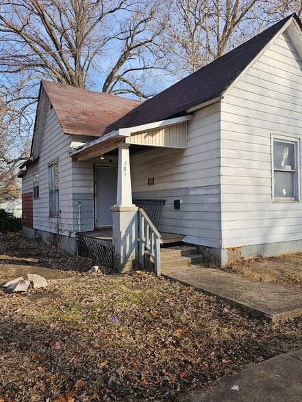 Building Photo - 254 W Peoria Ave