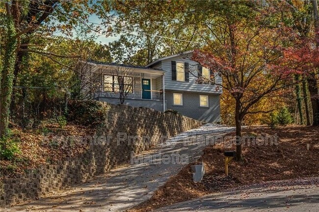 Building Photo - 1056 Azalea Cir NE