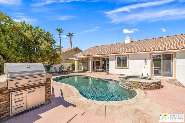 Building Photo - 50280 Spyglass Hill Dr