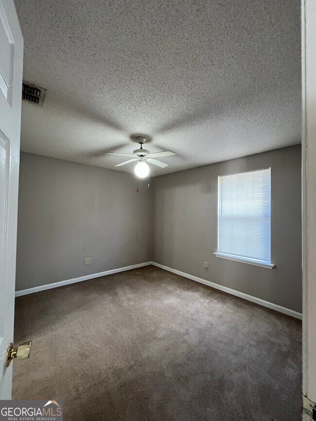 Building Photo - 409 Baltic Ct