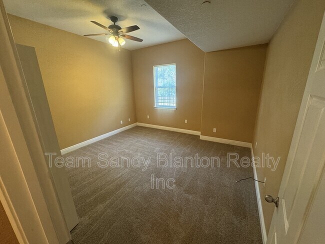 Building Photo - 7071 Lake Joanne Dr