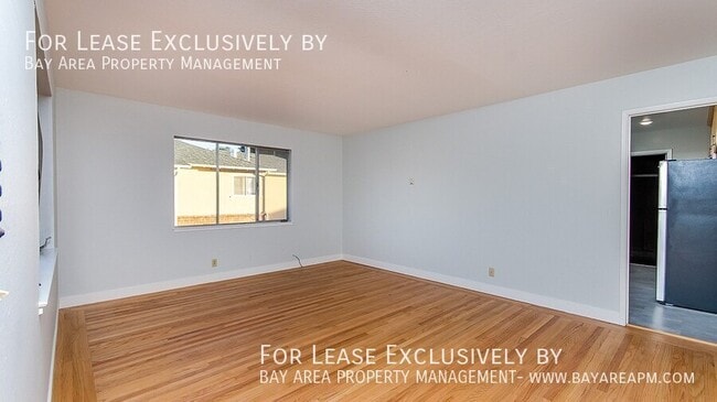 Building Photo - 338 Orchard Ave