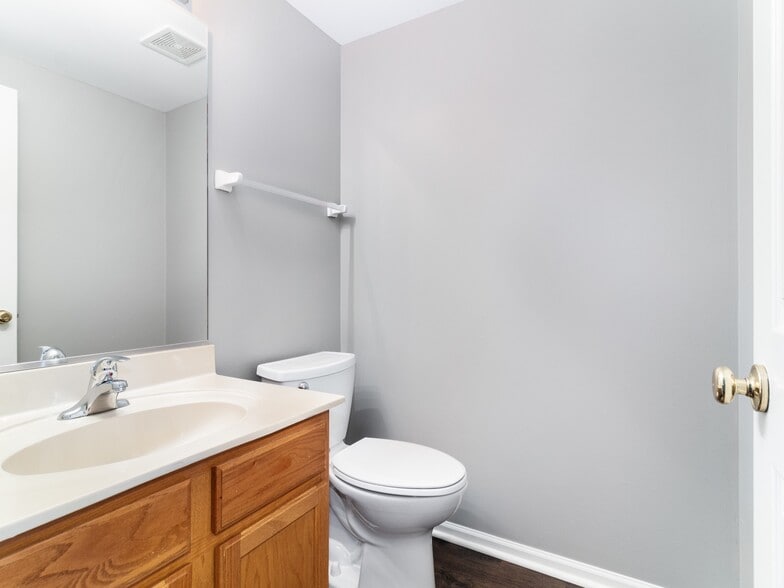 Building Photo - 128 New Haven Dr