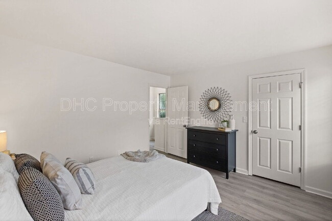 Building Photo - 3510 Ashley Station Dr SW